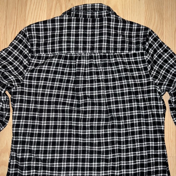 Croft & Barrow Black and White Plaid Flannel Long Sleeve Shirt - Picture 10 of 10